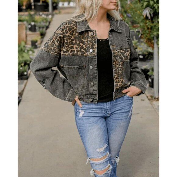 Women's Loose Button Down Cropped Denim Jacket Long Sleeves Cheetah Grey - Picture 4 of 6